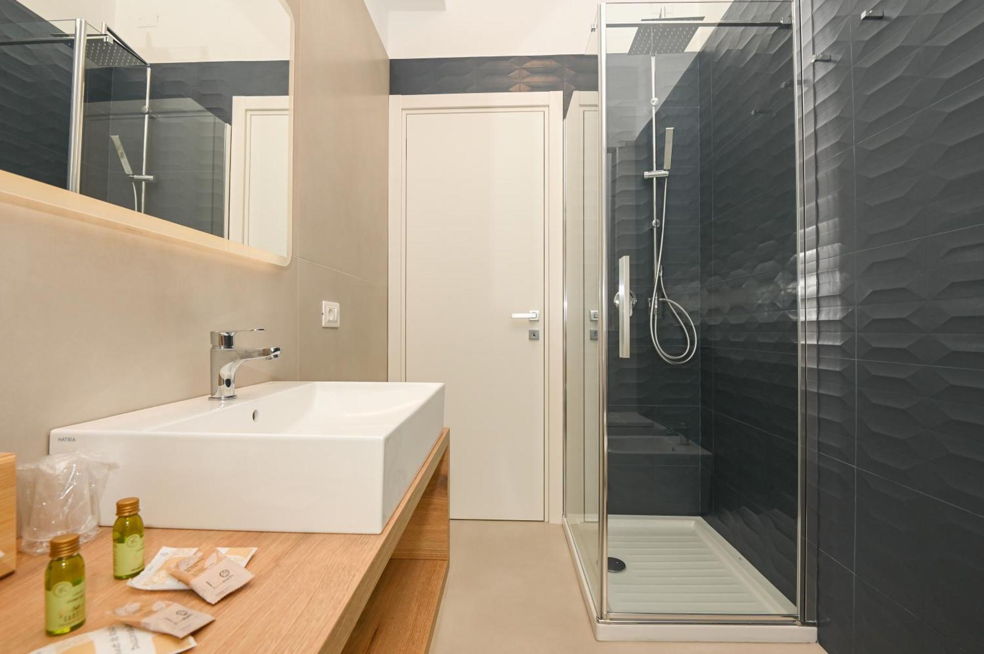 Agora Vieste Rooms & Apartments المظهر الخارجي الصورة